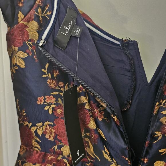 NWT Lulu's Navy Floral Wide Leg Jacquard Jumpsuit Size Lg Heritage Victorian - Picture 5 of 6